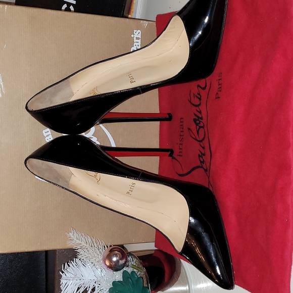 Christian Louboutin Shoes - Almost new Louboutin♥️ Pigalle